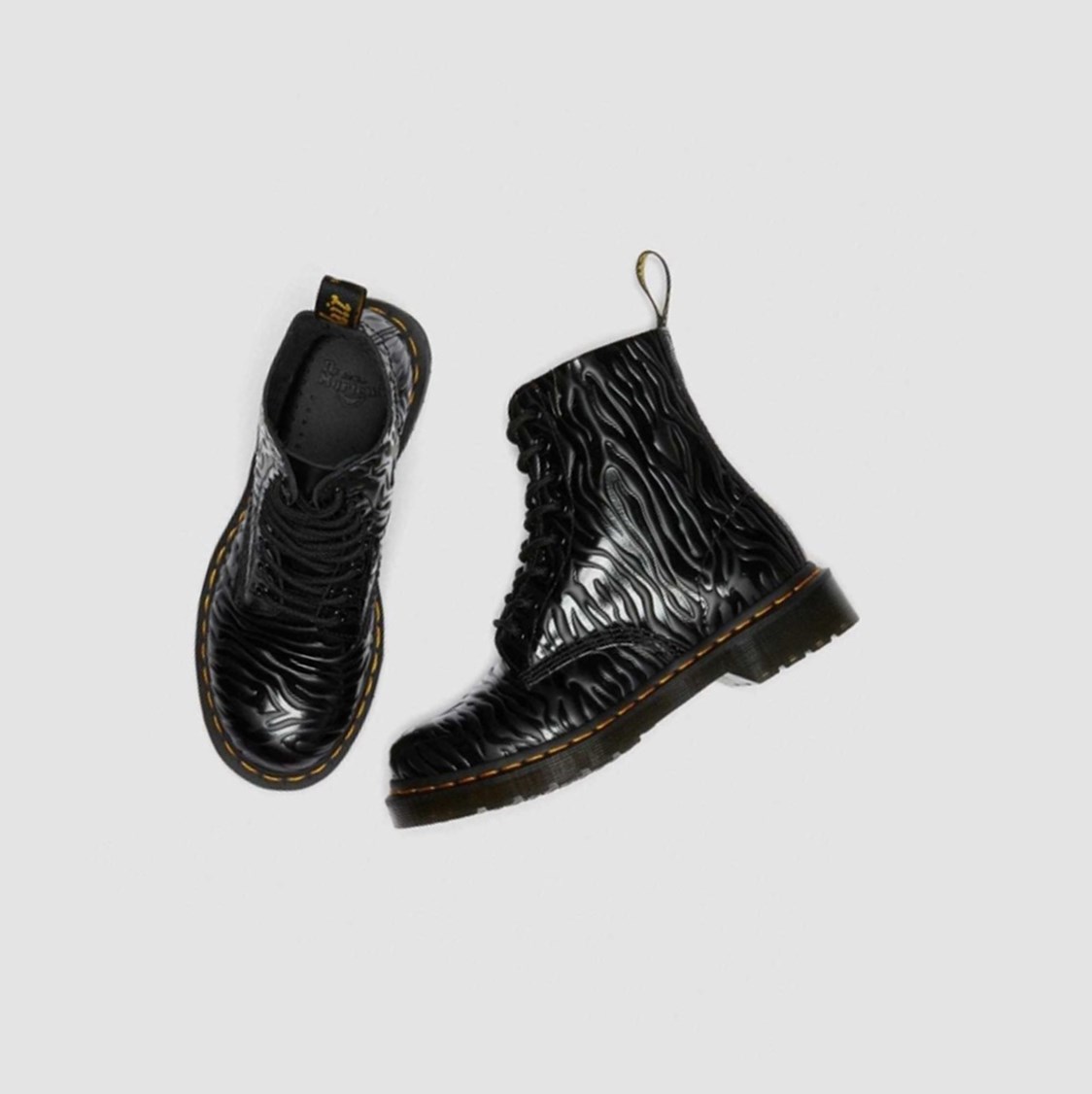Dr Martens 1460 Pascal Zebra Emboss Női Fűzős Bakancs Fekete | 519836MKG